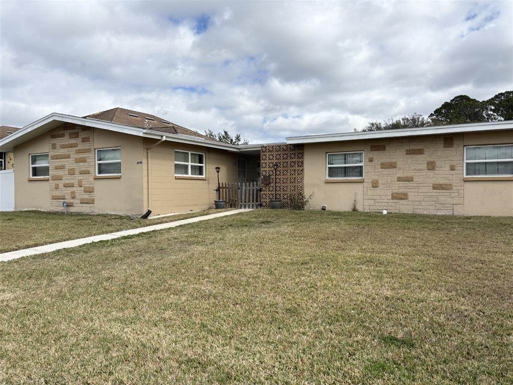 4940 Shell Stream Boulevard - Photo 1