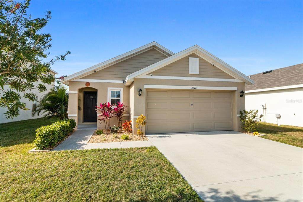 3718 Mannered Gold Avenue - Photo 1