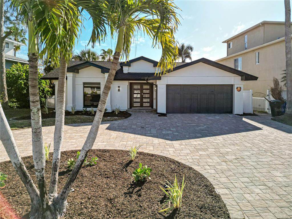567 Baywood Drive - Photo 1