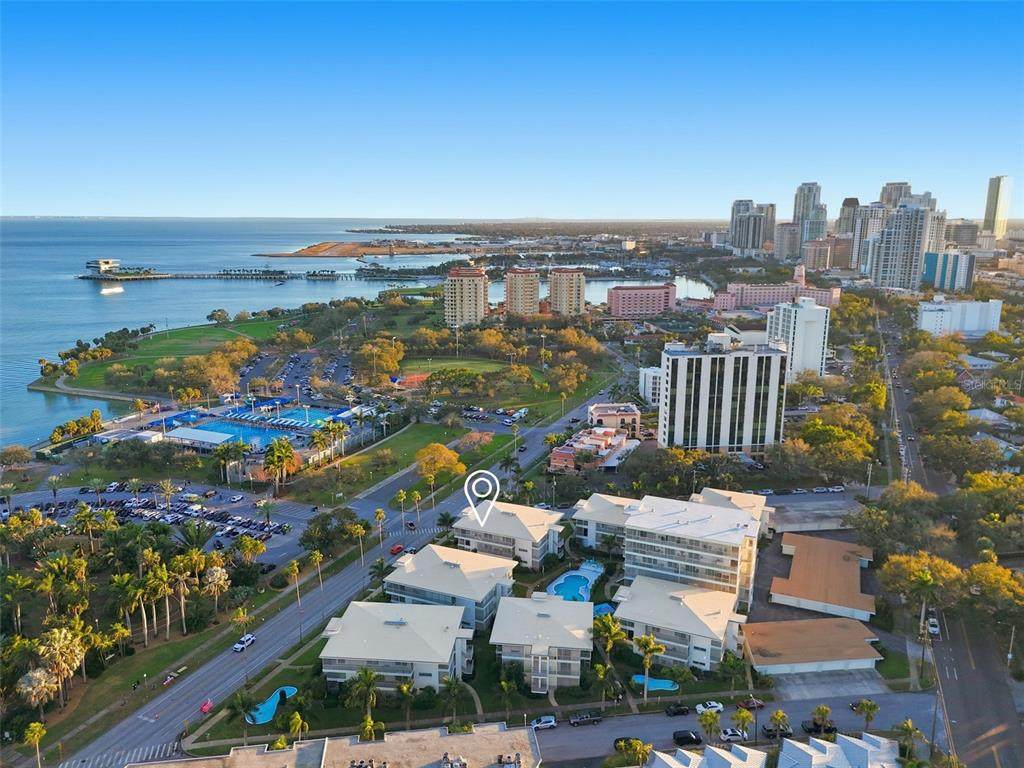 1000 Shore Drive - Photo 1