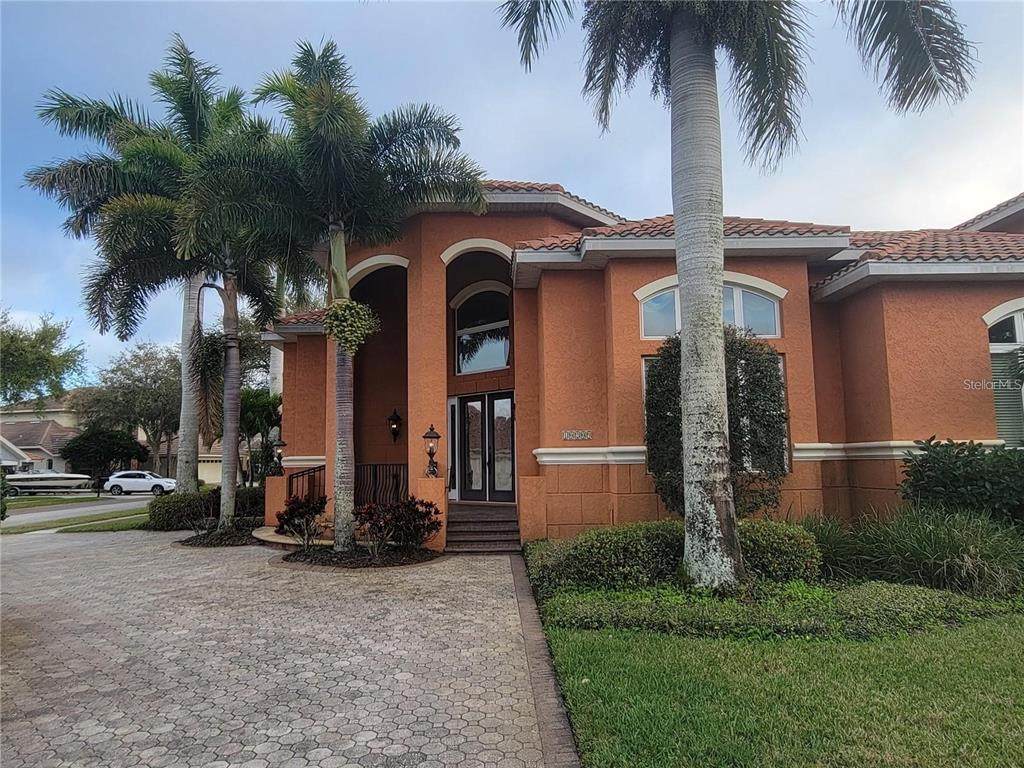 10209 Thurston Groves Boulevard - Photo 1