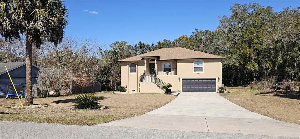 690 Lisbon Parkway - Photo 1