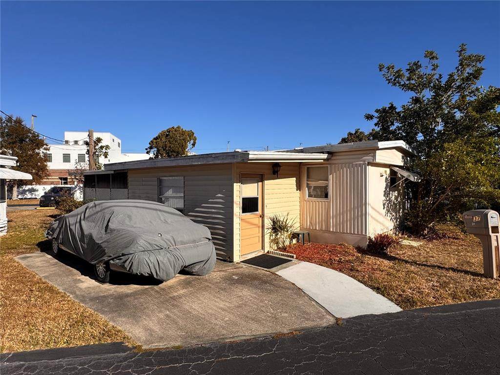 6720 Park Boulevard - Photo 1