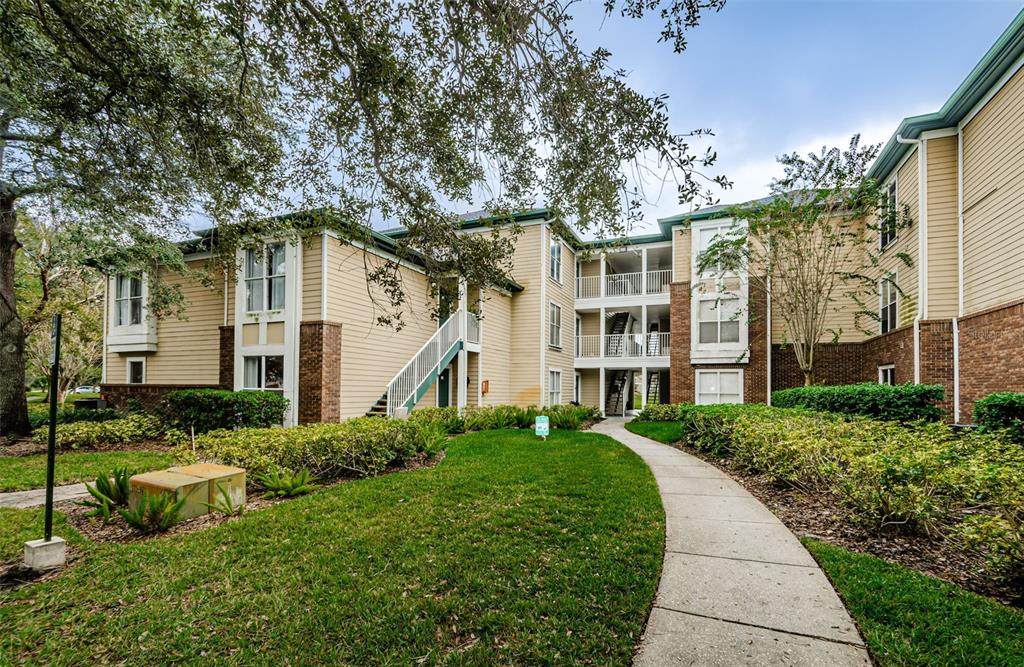 10114 Winsford Oak Boulevard - Photo 1