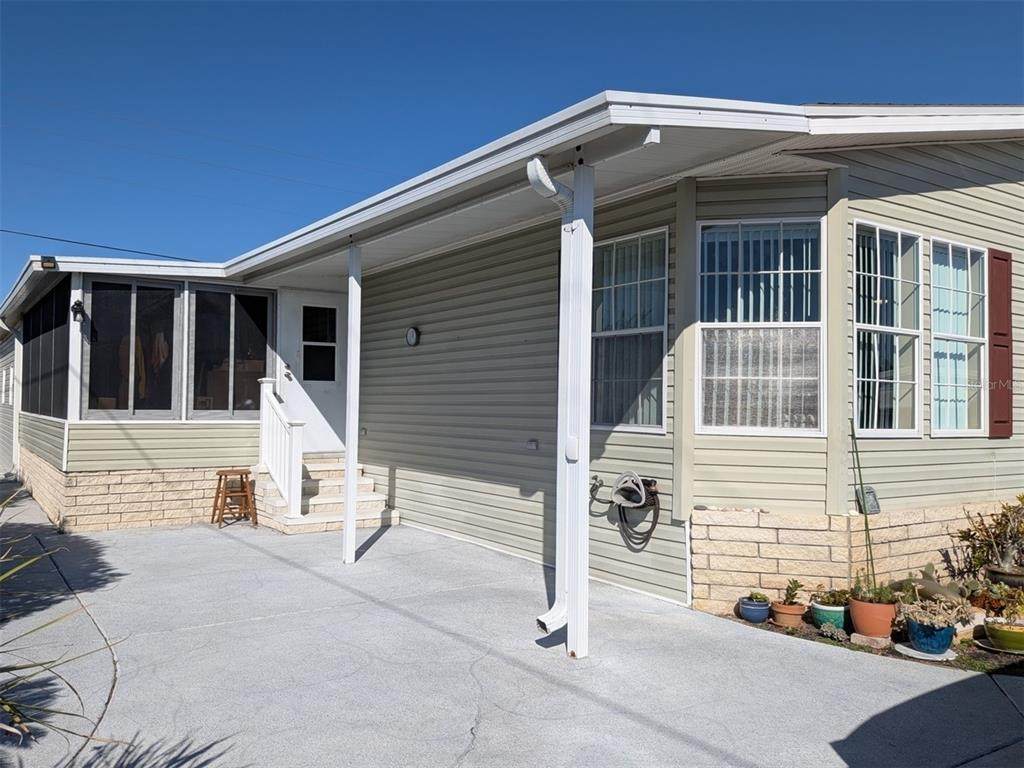 34709 Lake Drive - Photo 1