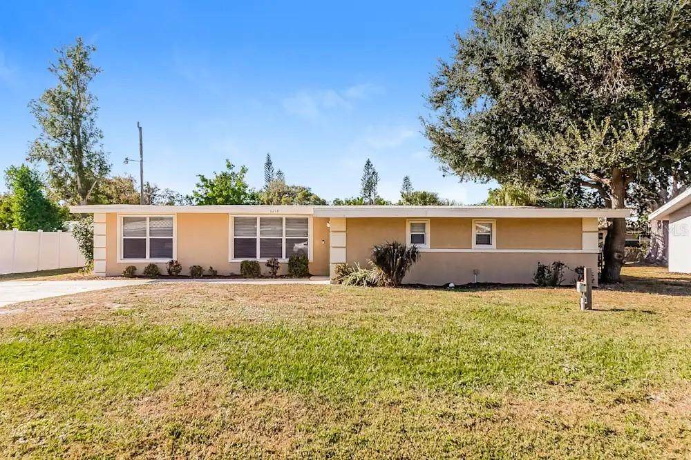 6218 Nutmeg Avenue - Photo 1