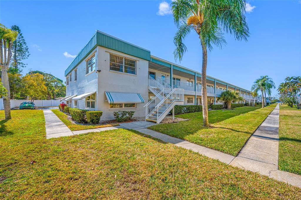 5217 81ST Street - Photo 1