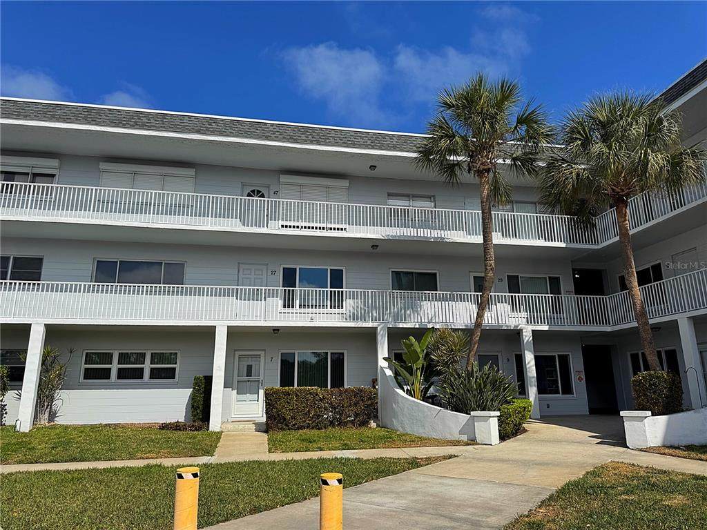 2001 World Parkway Boulevard - Photo 1