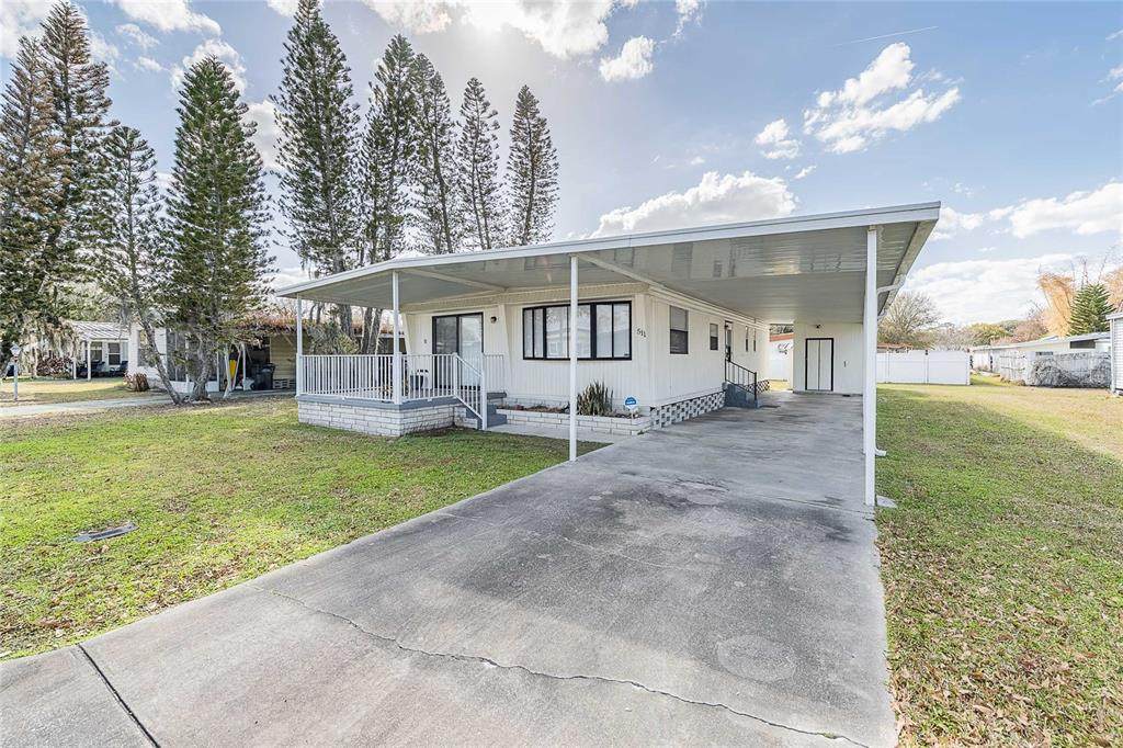 511 Lazy Lake Drive - Photo 1