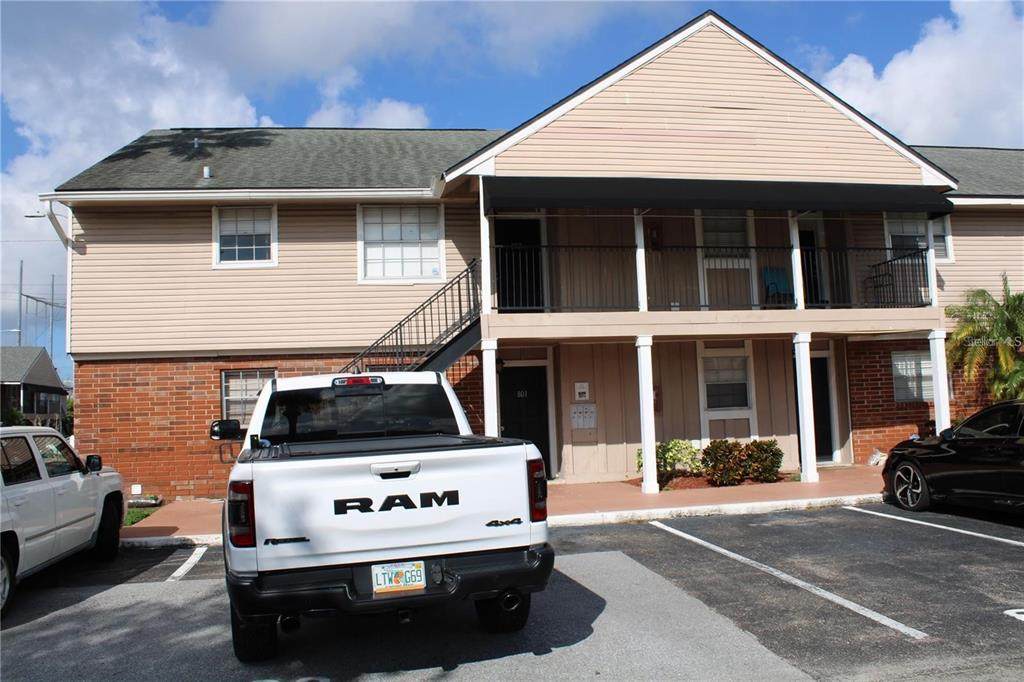 200 Country Club Drive - Photo 1