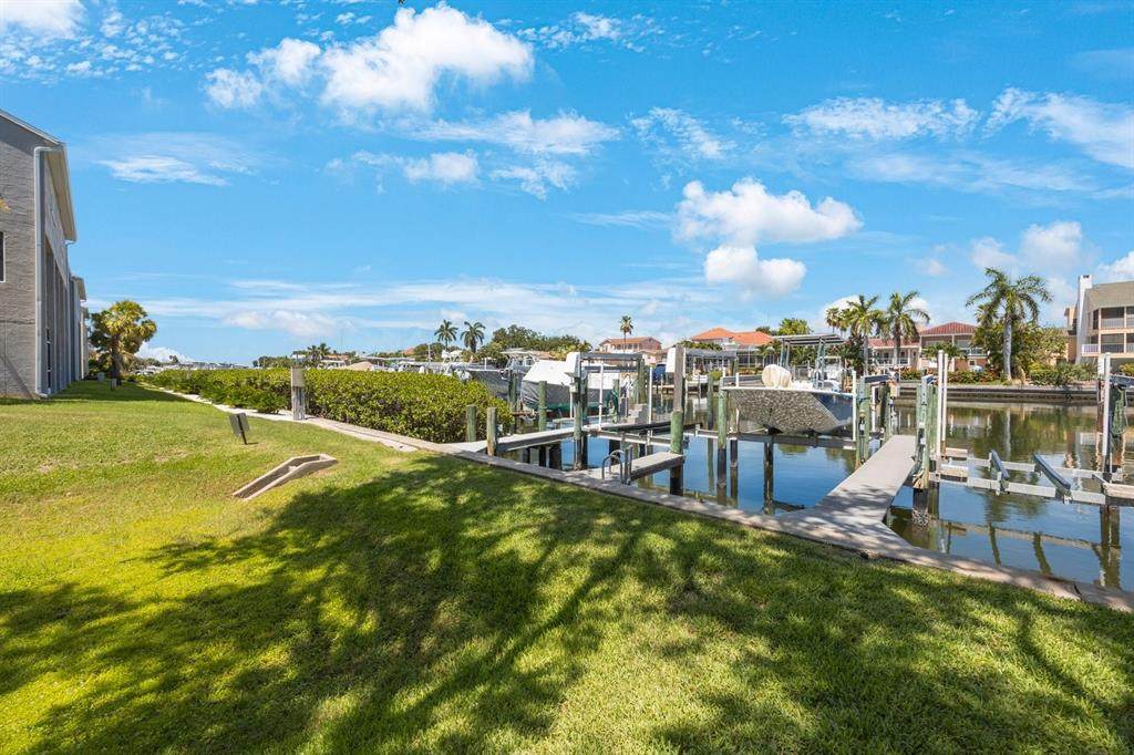 1125 Pinellas Bayway - Photo 1