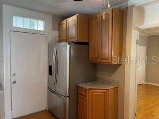 912 Saint Clair Street - Photo 1
