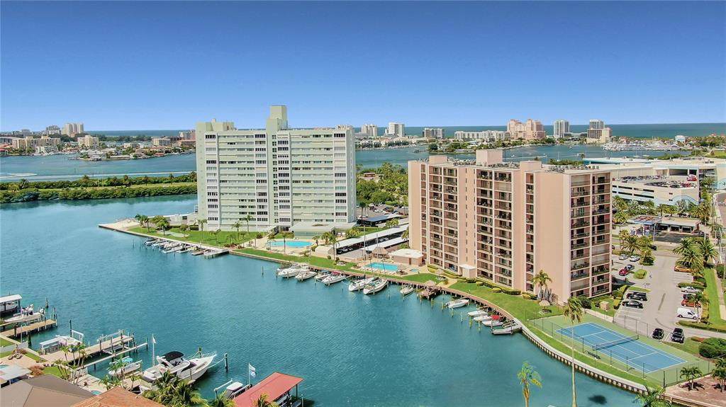 51 Island Way - Photo 1