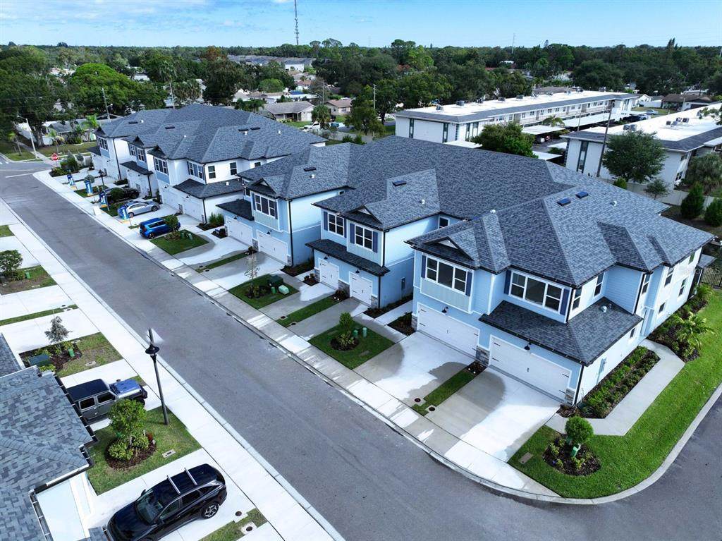 7733 93RD Street - Photo 1