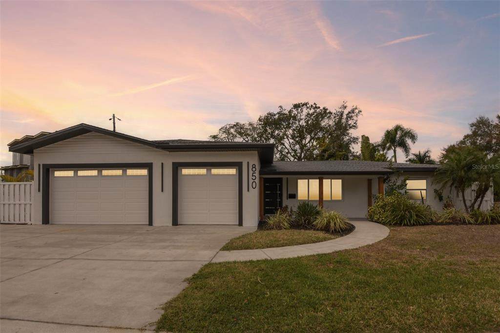 850 Rafael Boulevard - Photo 1