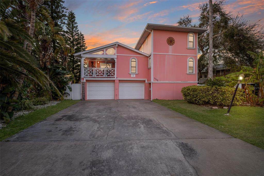 2302 Bay Boulevard - Photo 1