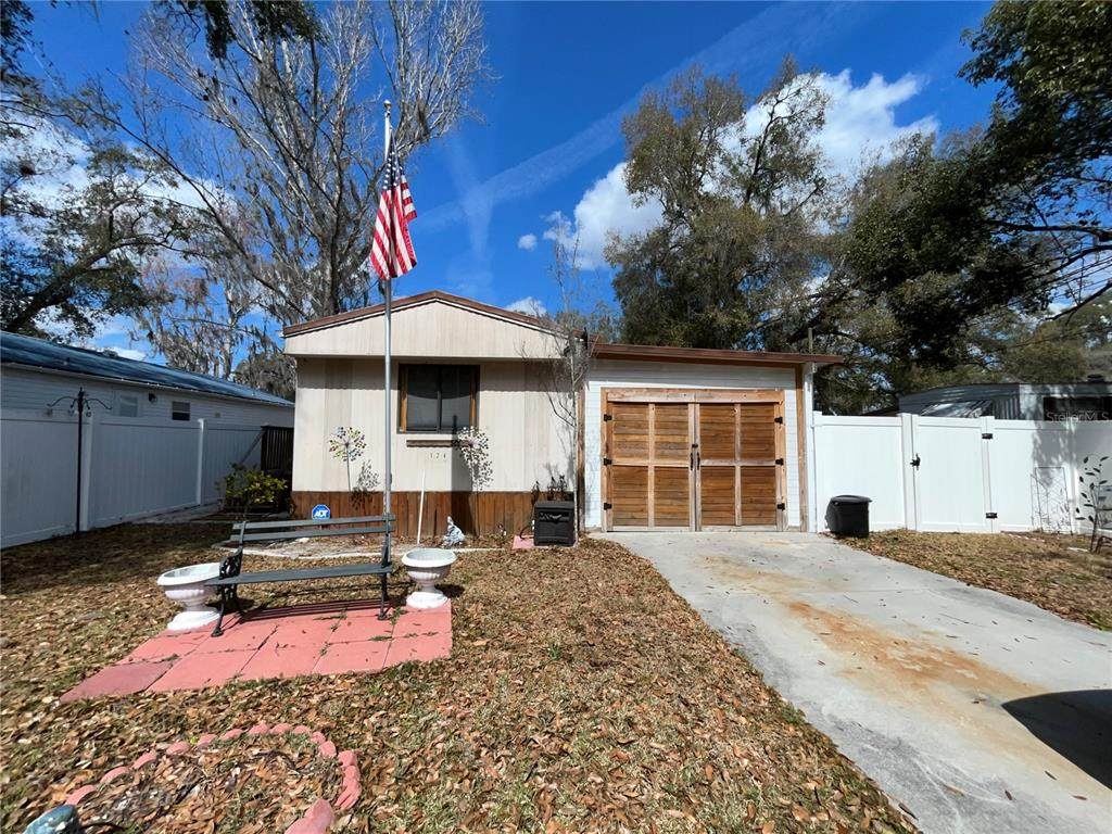 124 Parker Avenue - Photo 1