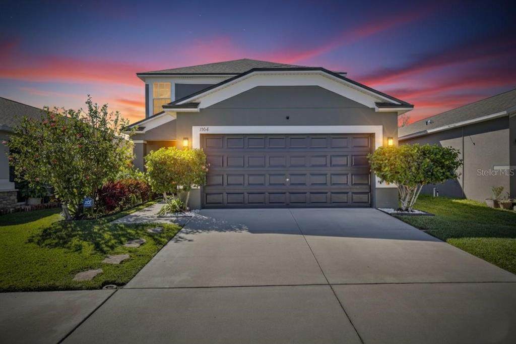 1504 Trailwater Street - Photo 1
