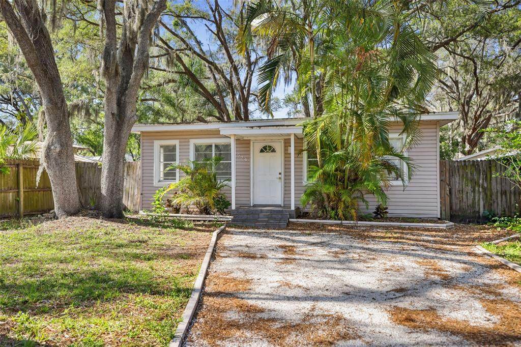 524 6TH Avenue - Photo 1