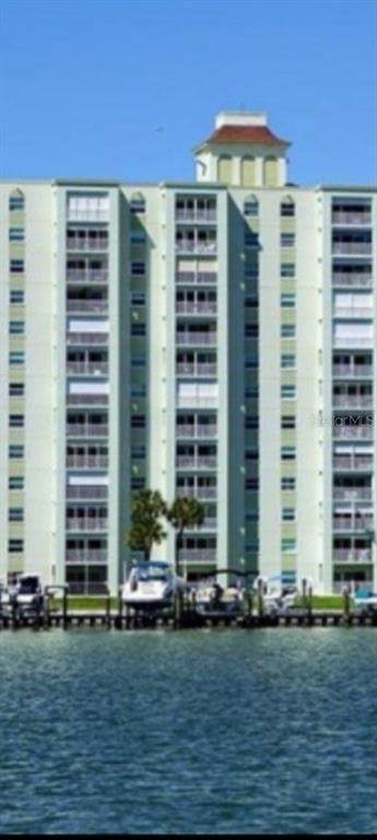 400 64TH Avenue - Photo 1