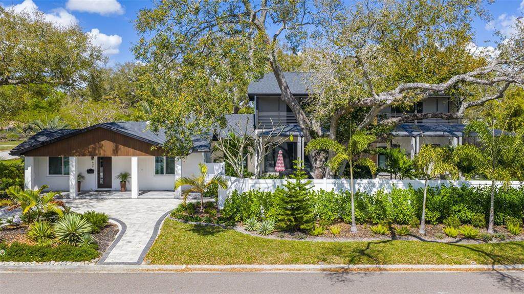 639 43RD Avenue - Photo 1