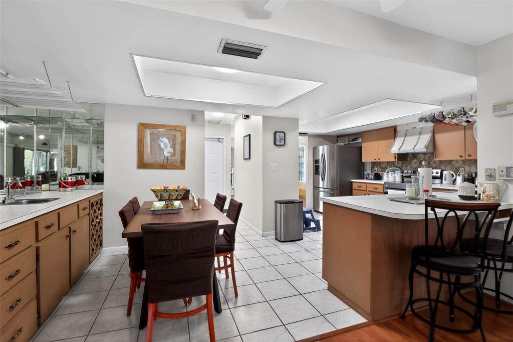 307 Maple Avenue - Photo 1