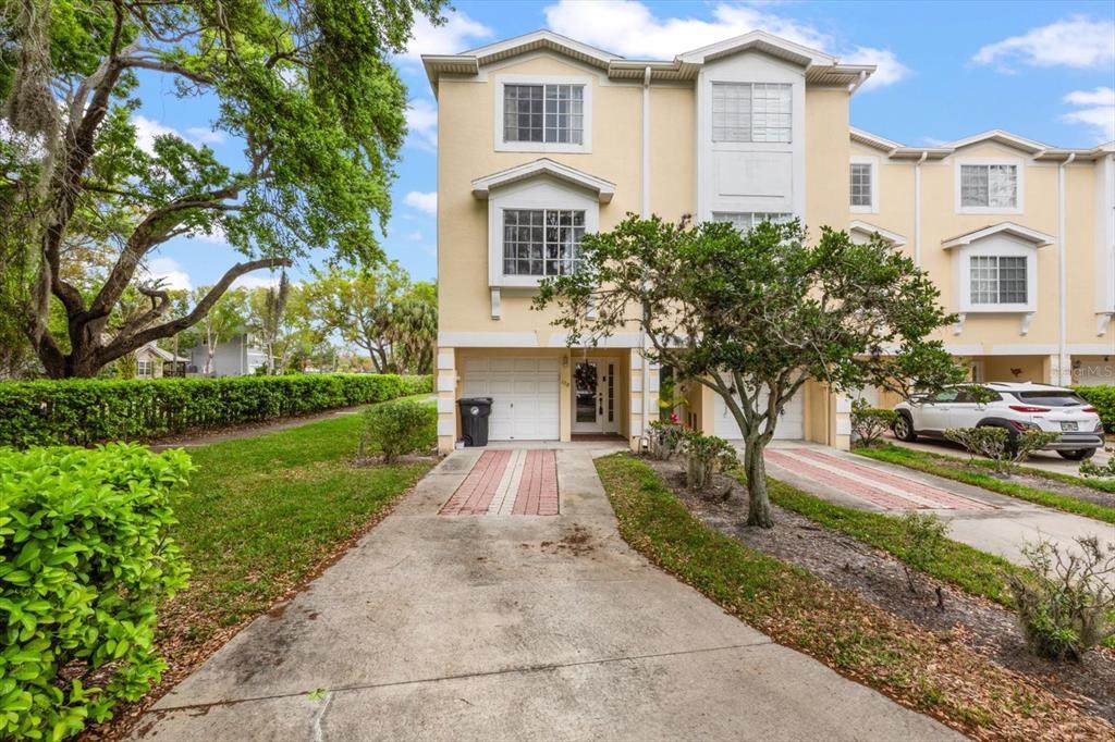 108 Brent Circle - Photo 1
