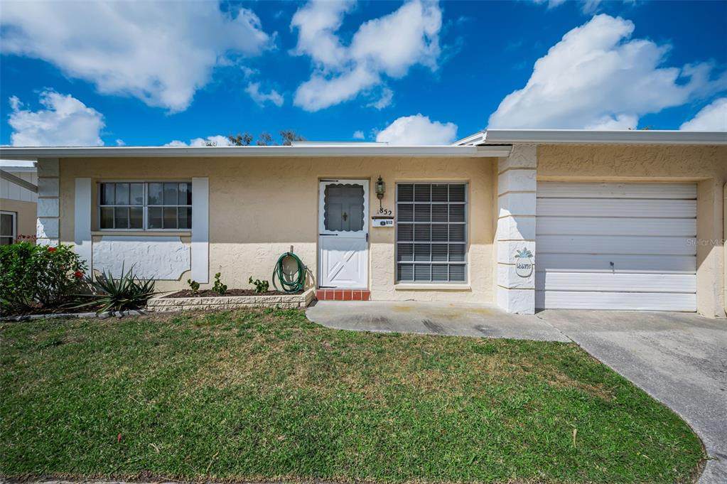 852 Oxford Court - Photo 1