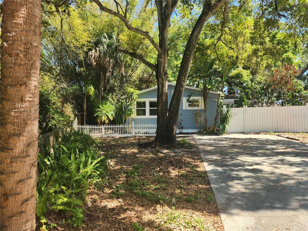 504 Belmont Street - Photo 1