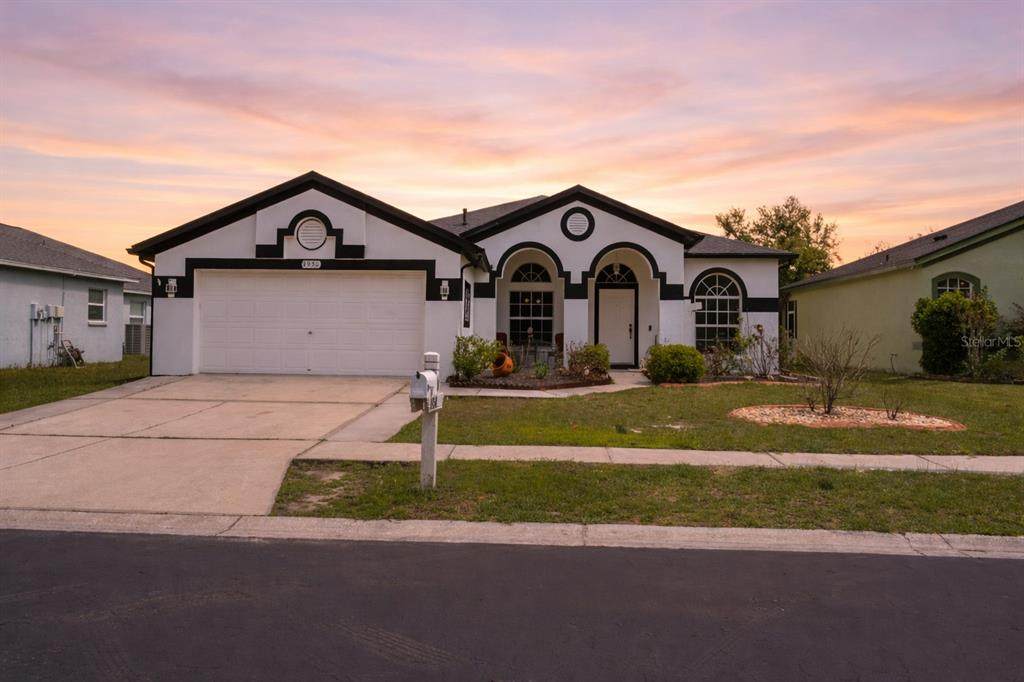 1950 Folkstone Place - Photo 1