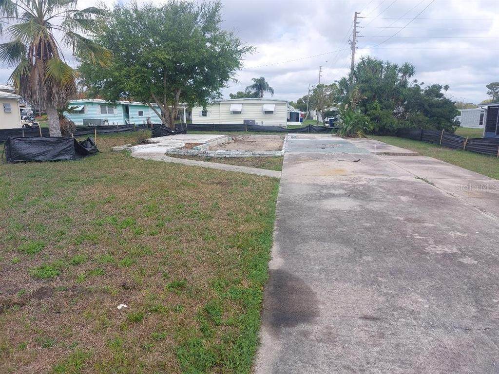 105 Lake Tarpon Drive - Photo 1
