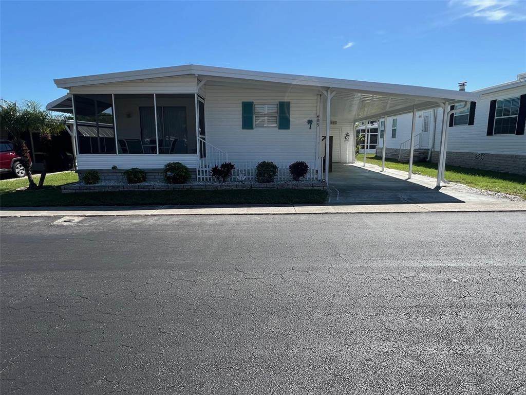 605 Queen Palm Street - Photo 1