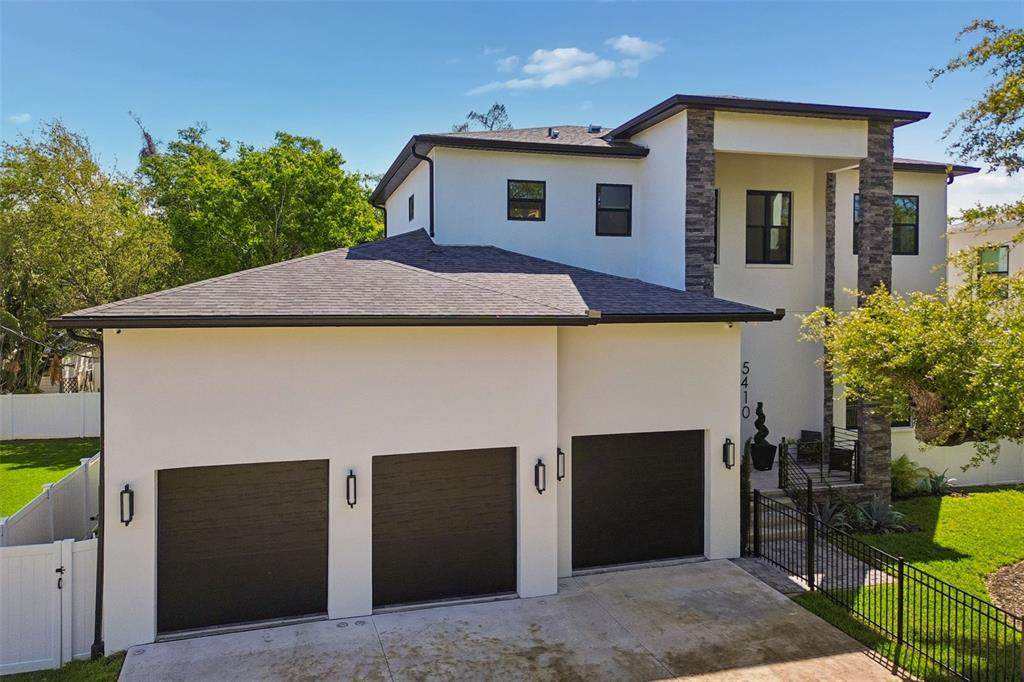 5410 Bayshore Blvd - Photo 1