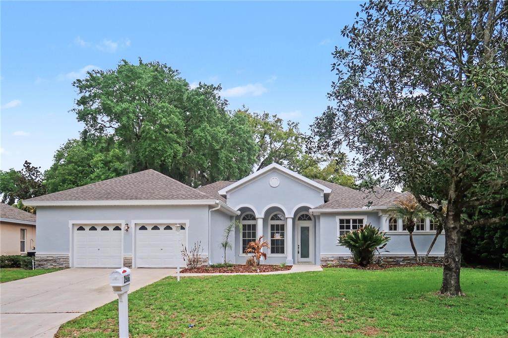 2906 Sutton Oaks Court - Photo 1