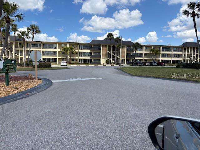 4700 Cove Circle - Photo 1