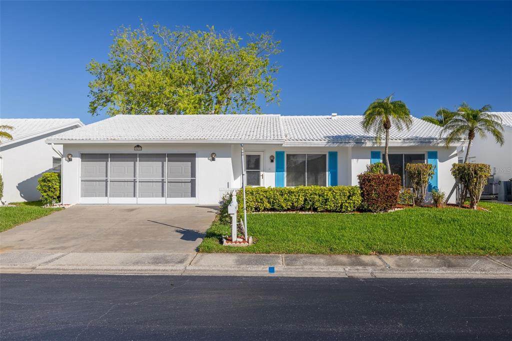 3631 93RD Avenue - Photo 1