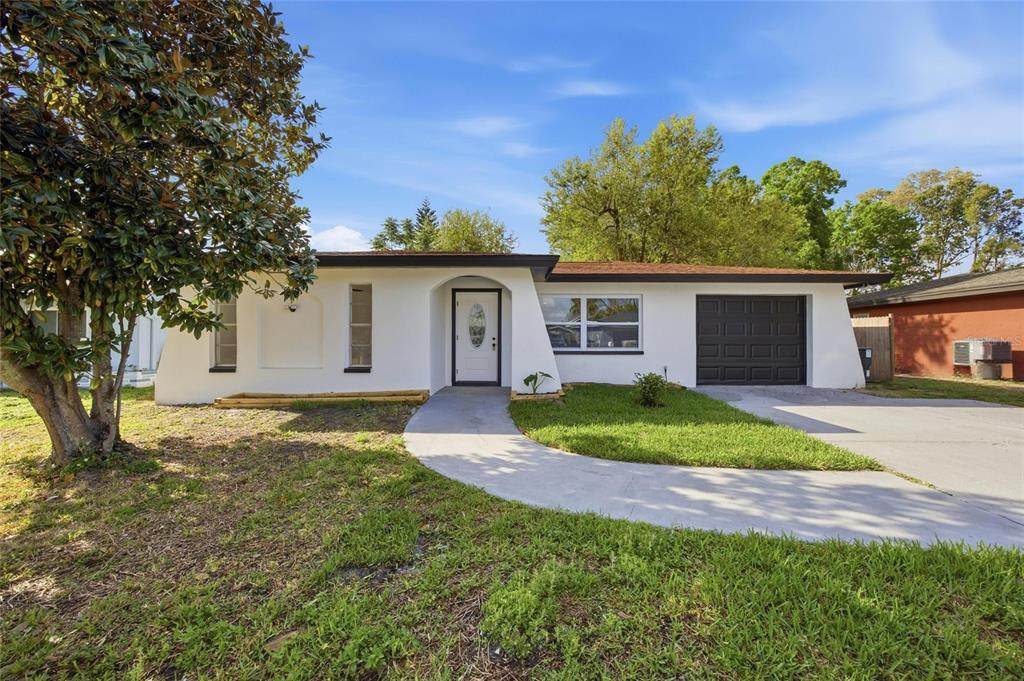 1811 Driftwood Circle - Photo 1