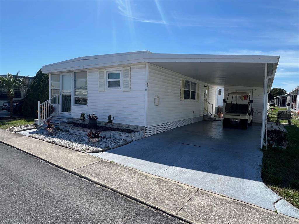 37 Pindo Palm Street - Photo 1