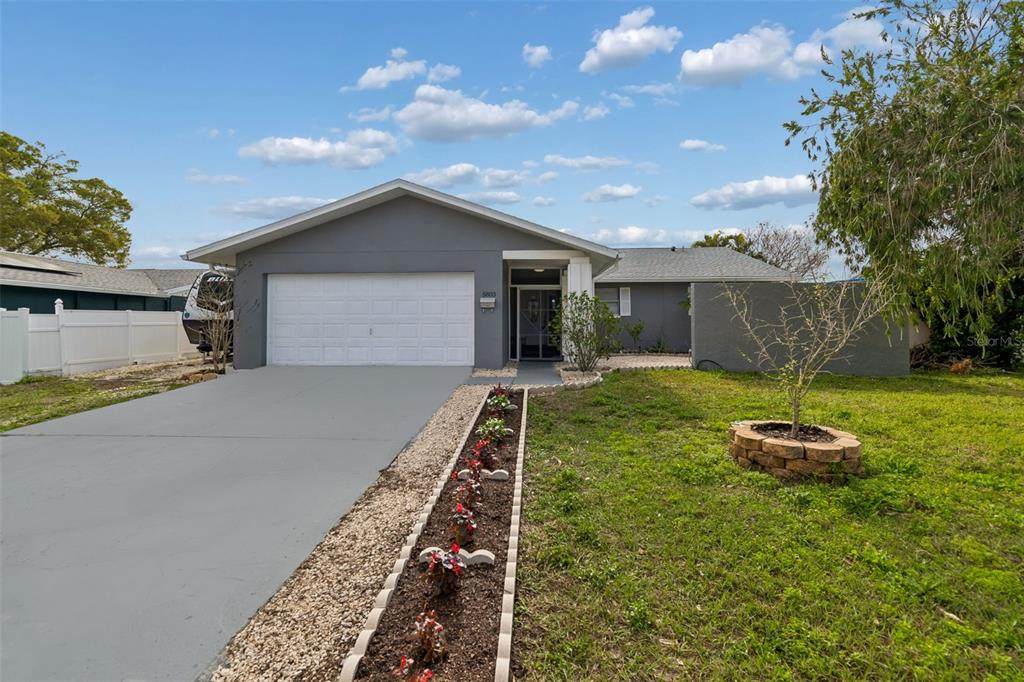 5803 Tampa Shores Boulevard - Photo 1