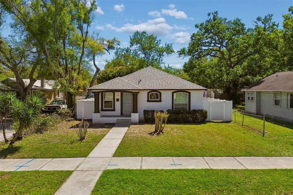 712 15TH Avenue - Photo 1