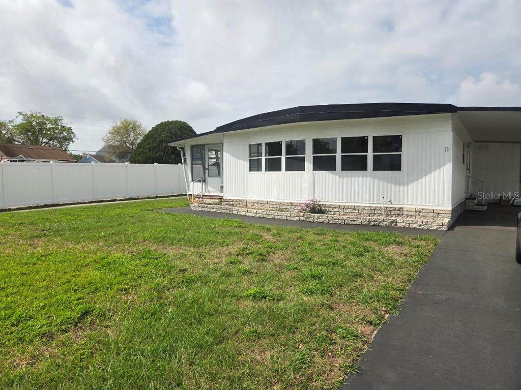 13 Hamilton Lane - Photo 1
