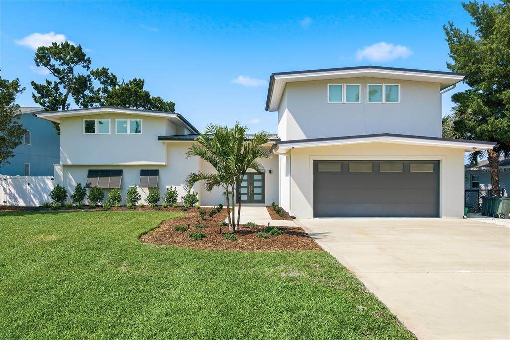 915 Bayshore Drive - Photo 1