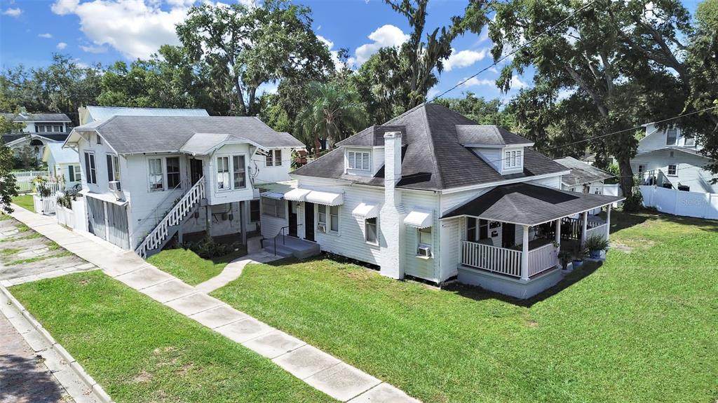 601 Baker Street - Photo 1