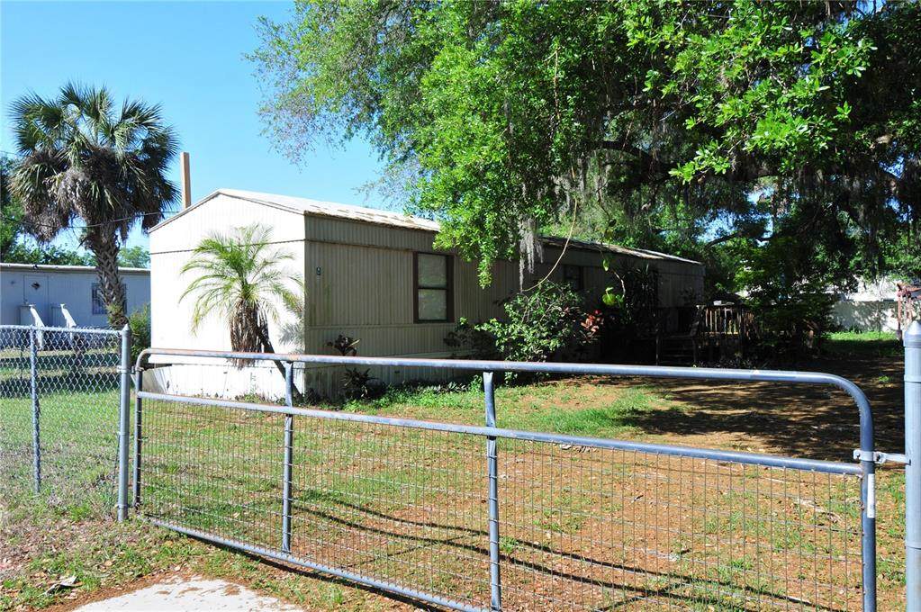 10409 Alafia Street - Photo 1