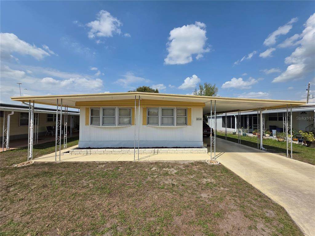 37135 Sandra Avenue - Photo 1