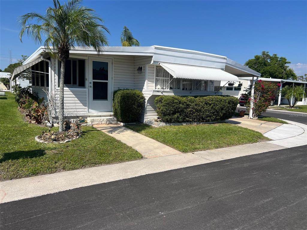 11300 124TH Avenue - Photo 1
