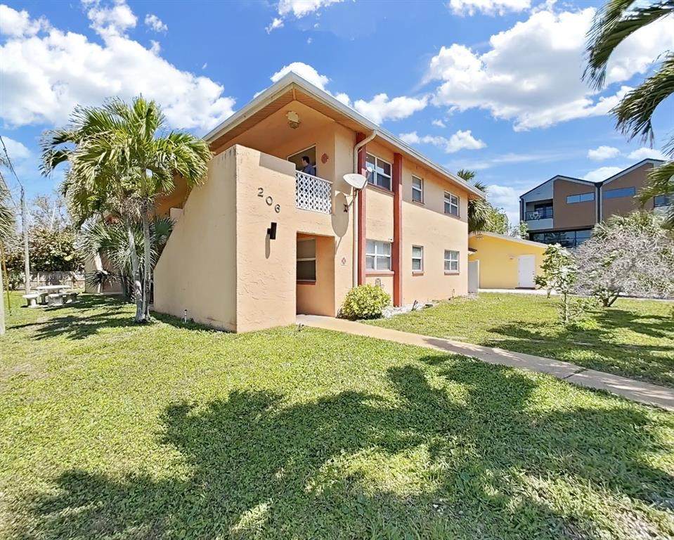 206 22ND Avenue - Photo 1