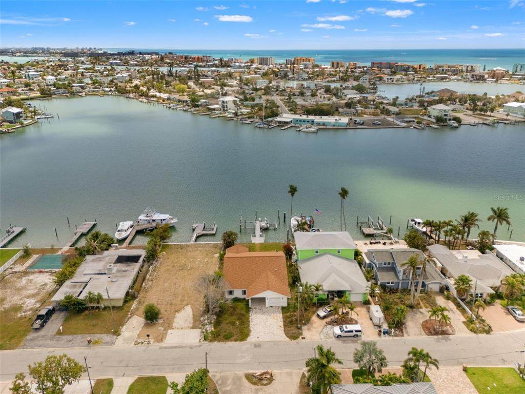 811 Bay Point Drive - Photo 1
