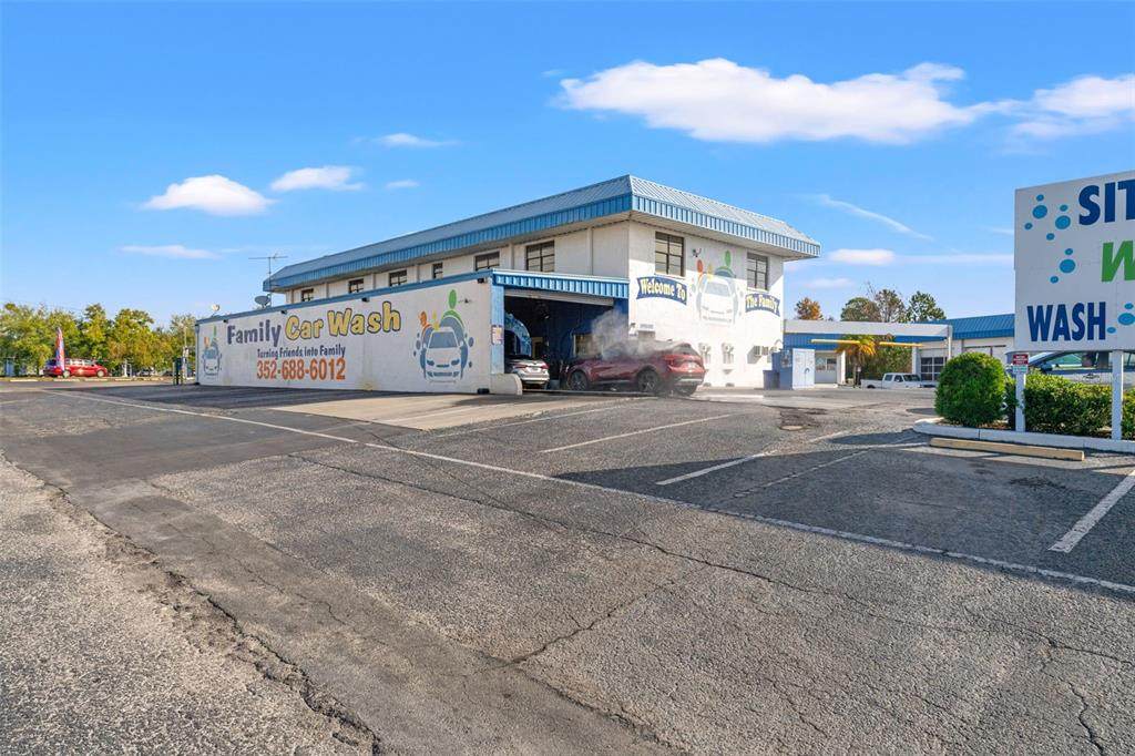 1108 Commercial Way - Photo 1