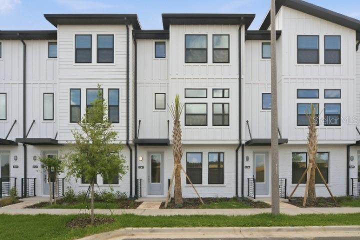 15267 Hamlin Park Drive - Photo 1